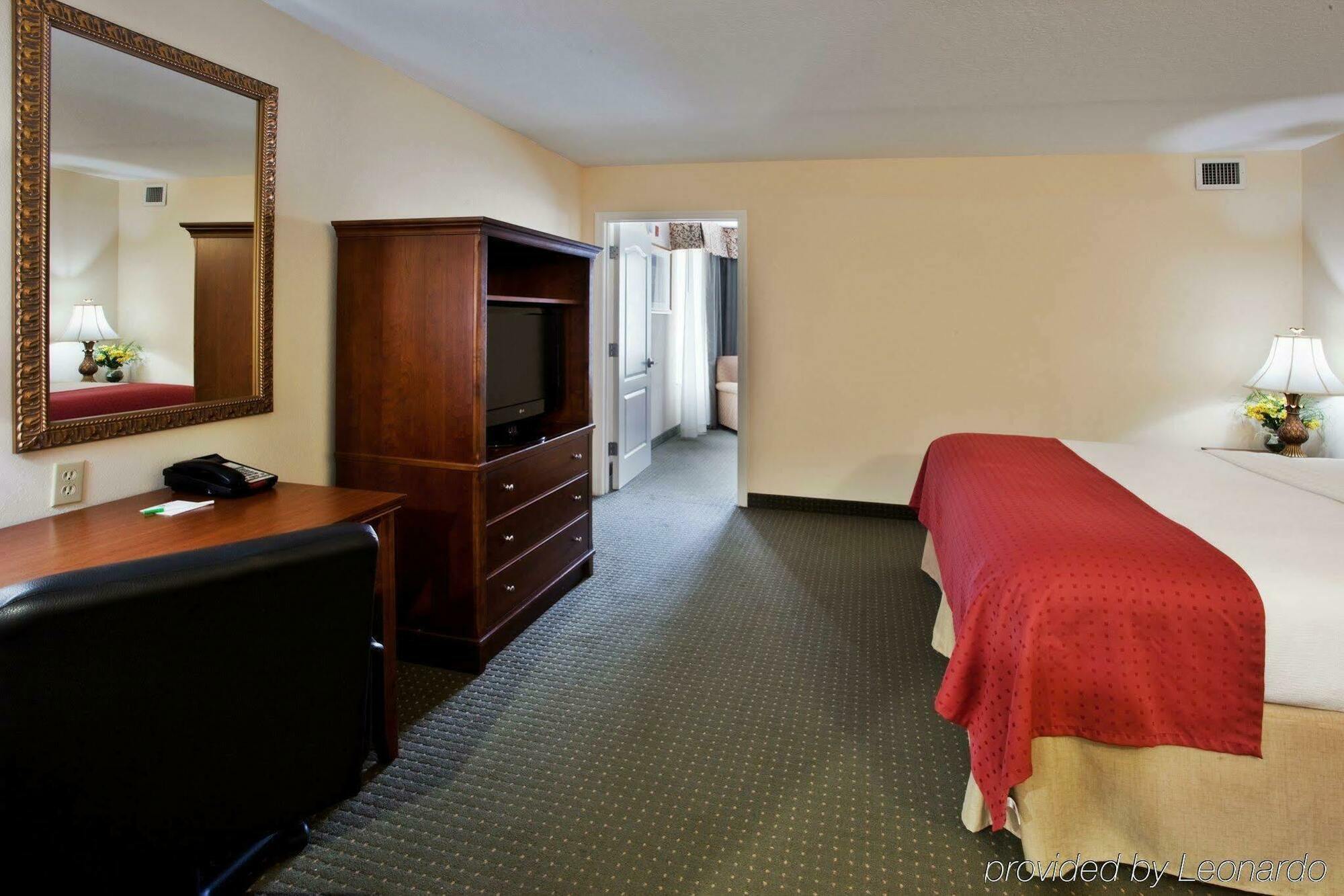 Holiday Inn Brunswick I-95 Habitación foto